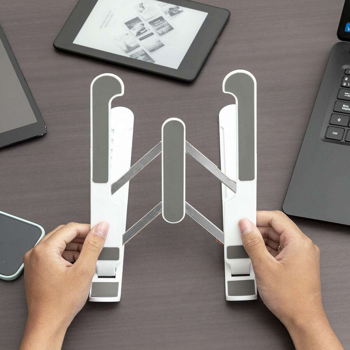 Soporte Plegable y Regulable para Portátil Flappot InnovaGoods – Ergonomía y Versatilidad