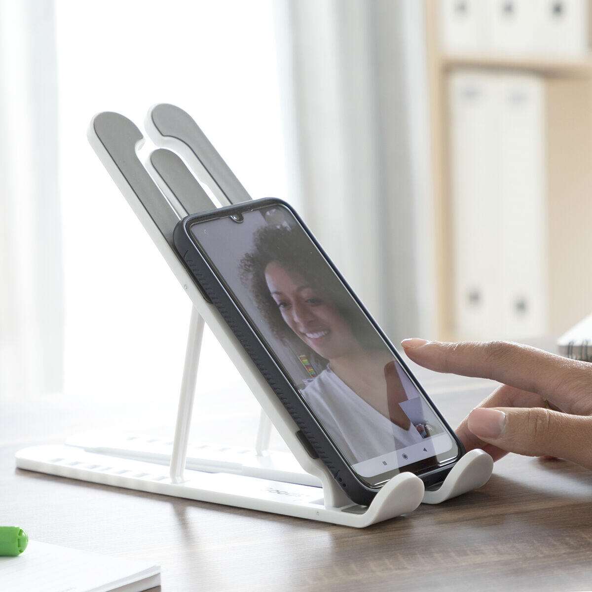 Soporte Plegable y Regulable para Portátil Flappot InnovaGoods – Ergonomía y Versatilidad